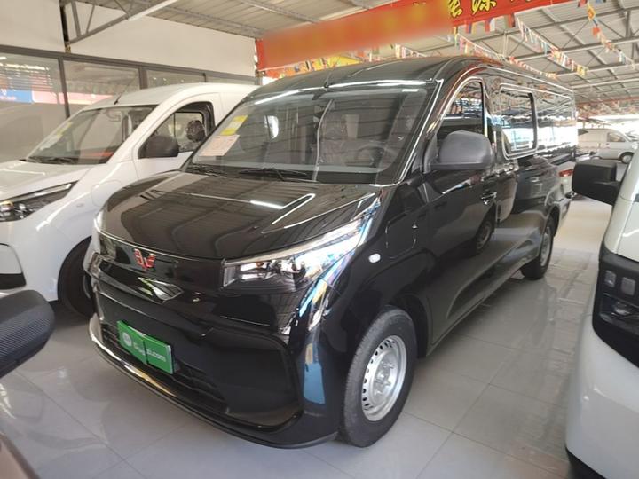 Wuling Pro 2026 405km EV Bus 6-Seater