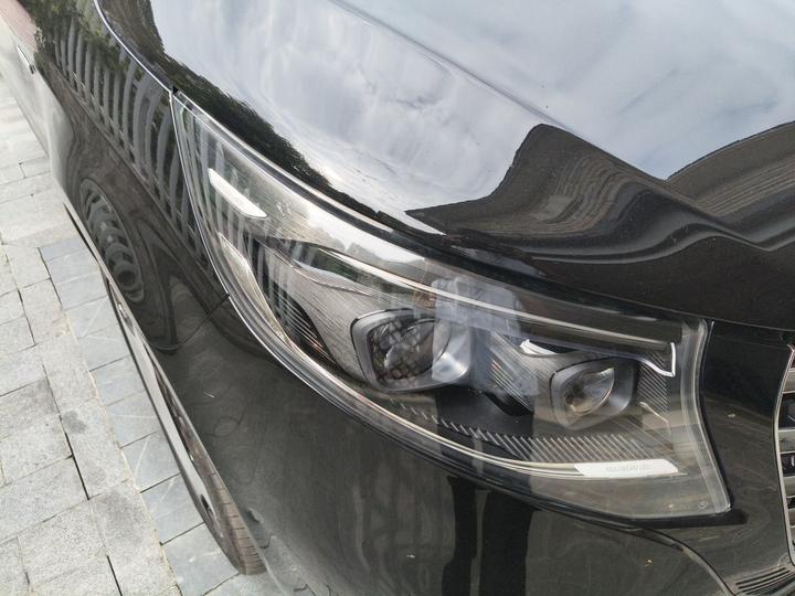 V-Class 2024 V 300 L Long Wheelbase Luxury photo 7