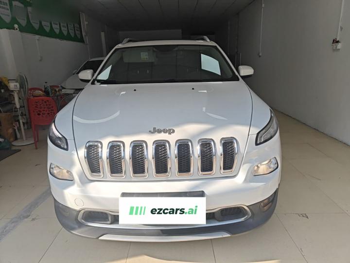 Cherokee 2017 2.0L photo 2