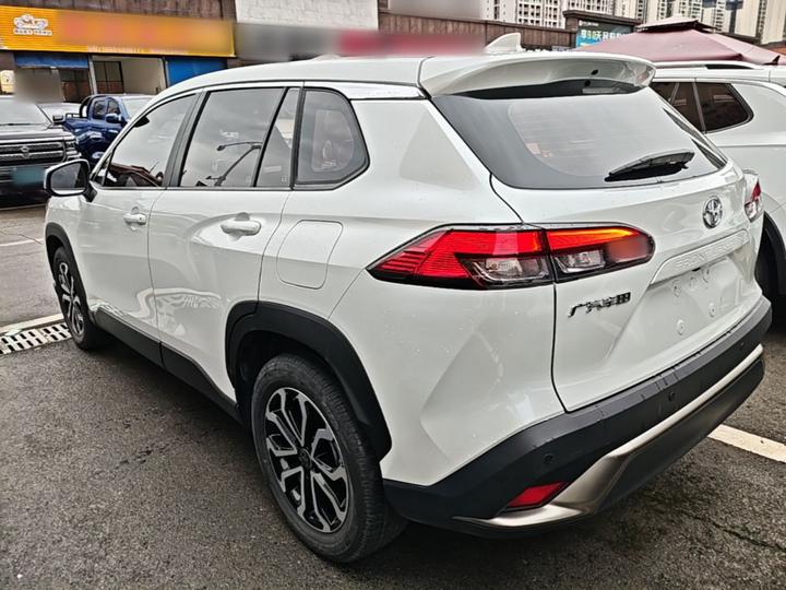 Frontlander 2022 2.0L CVT Luxury photo 4
