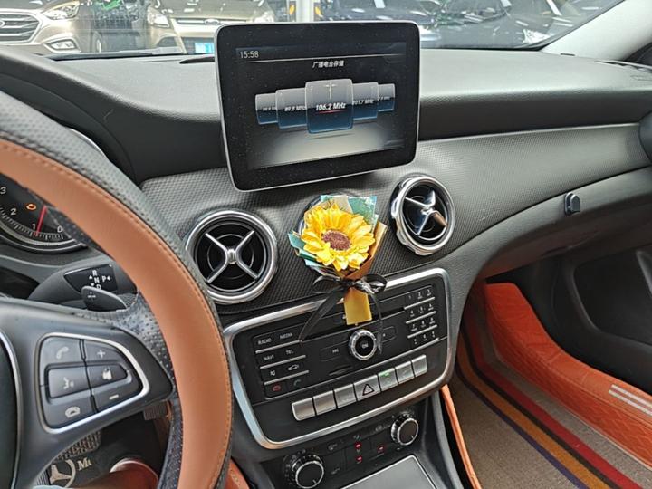 GLA 2017 GLA 200 Dynamic photo 8