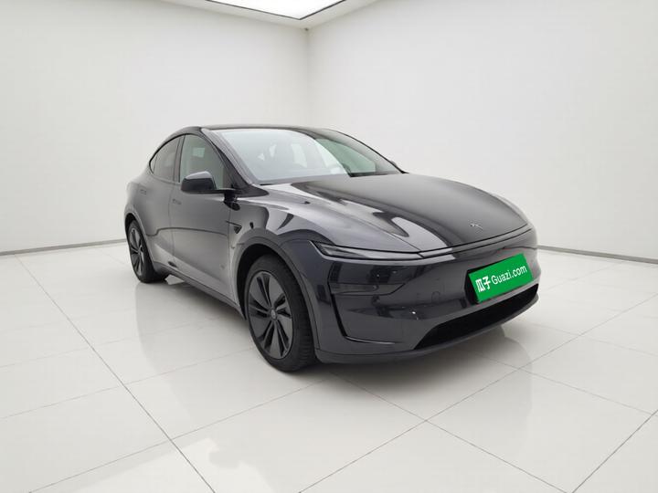 Model Y 2025 Long Range AWD Launch Edition photo 3