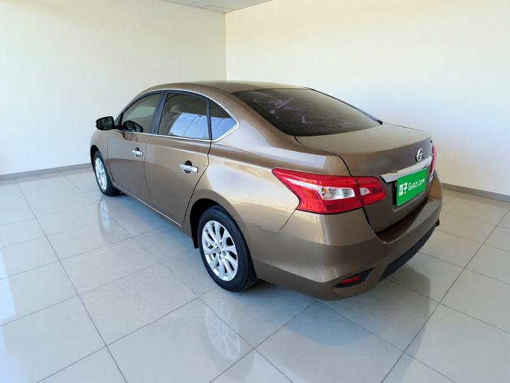 Sylphy 2016 1.6XV CVT Smart Premium photo 4
