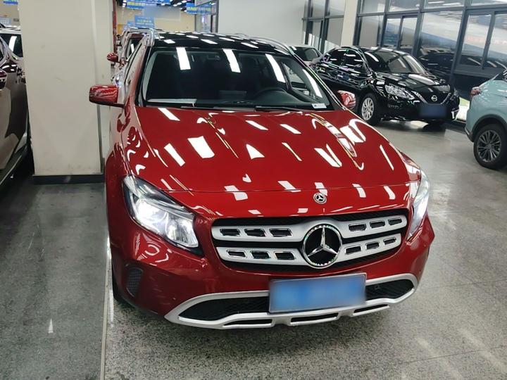 GLA 2018 GLA 200 Dynamic photo 2