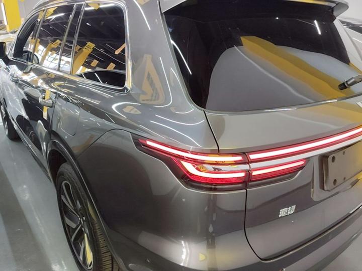 Li Auto ONE 2021 EREV 6-Seater photo 4