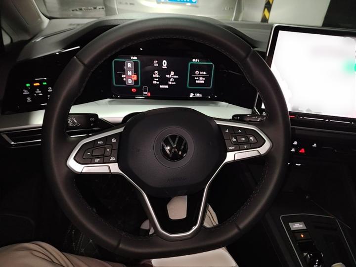Golf 2025 300TSI Pro photo 6