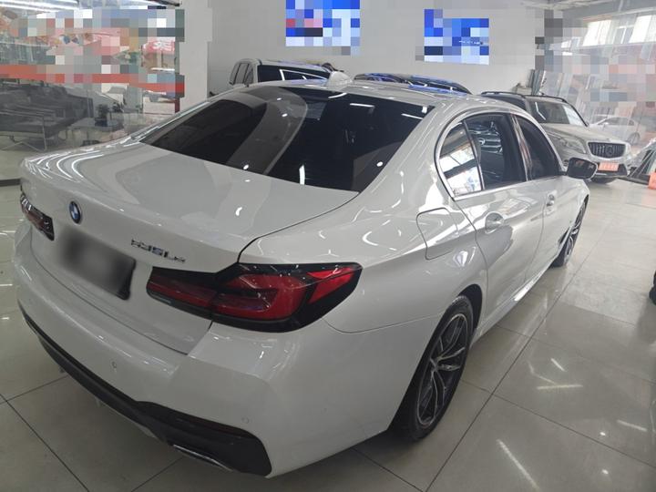 5 Series EV 2022 535Le M Sport Package photo 4