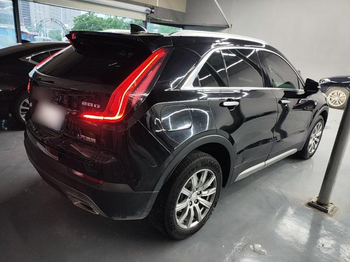 XT4 2021 28T RWD Luxury photo 4