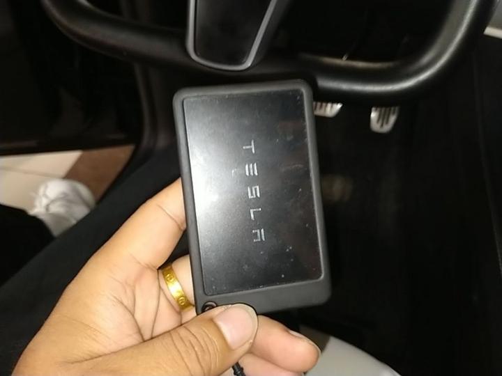 Model Y 2021 Standard Range RWD photo 8