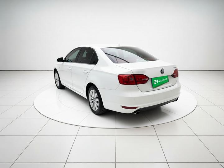 Sagitar 2014 Facelift 1.4TSI AT Luxury photo 4