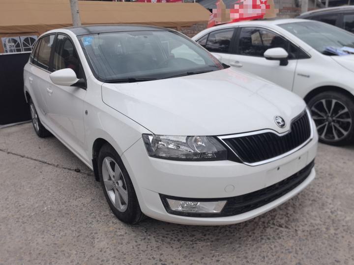 Rapid Spaceback 2016 1.6L MT photo 3