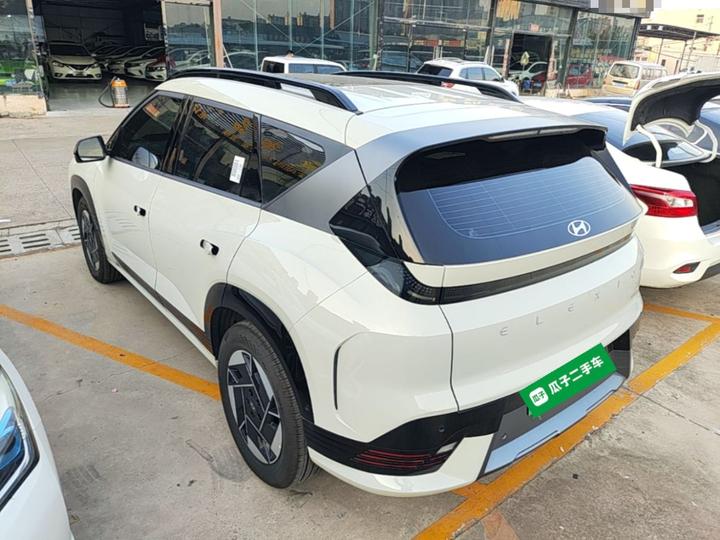 EO 2025 RWD TECH 64.2kWh photo 4