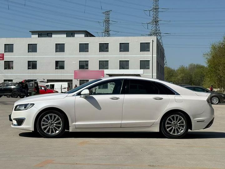 MKZ 2017 2.0T Exclusive photo 3