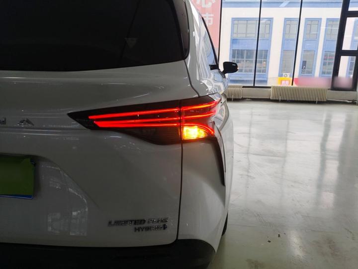 Sienna 2021 2.5L Hybrid Supreme photo 7