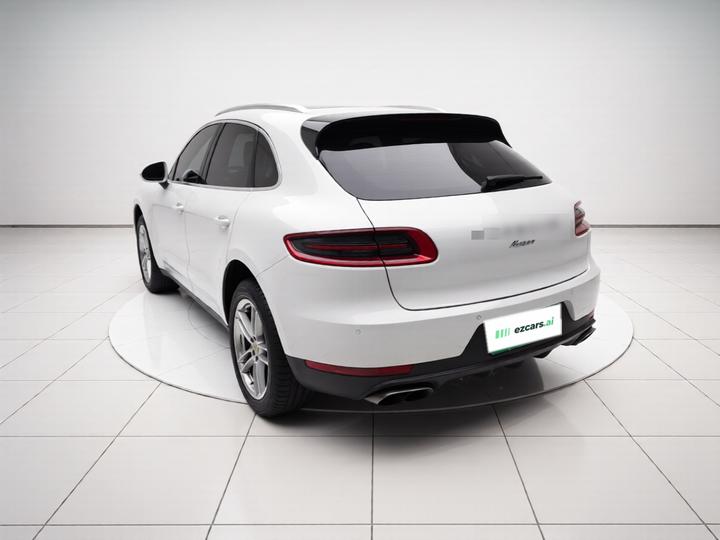 2014 Macan 2.0T photo 4