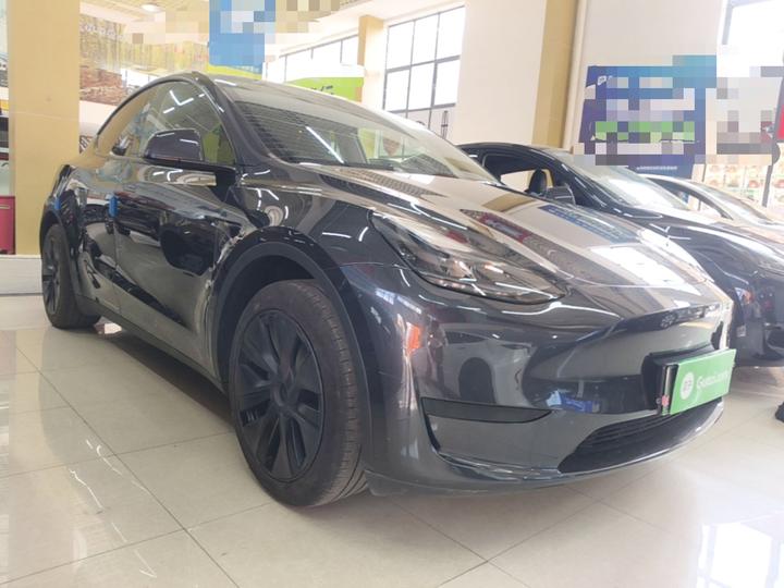 Model Y 2024 RWD photo 3