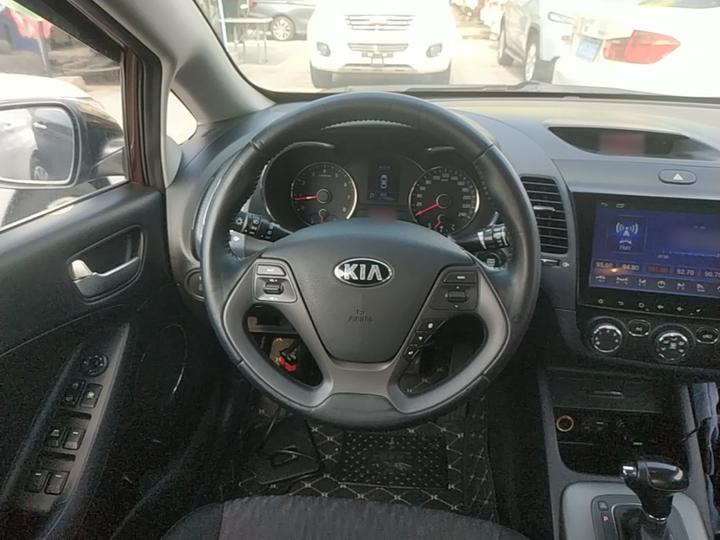 K3 2015 1.6L AT GLS photo 6