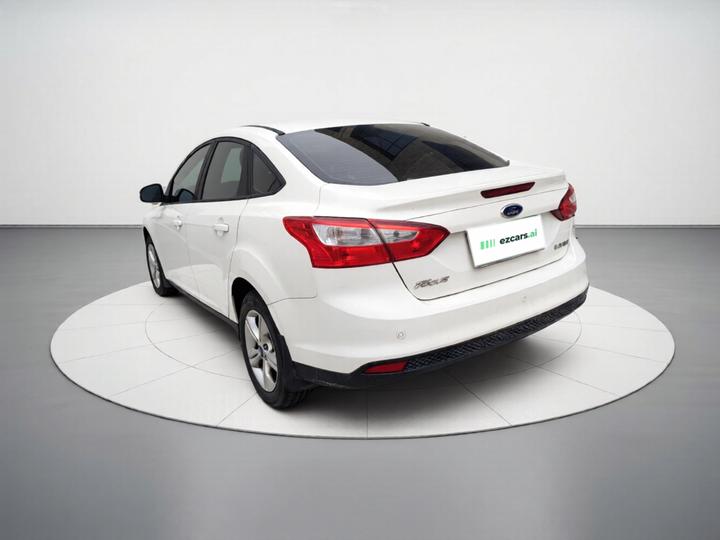 Focus 2012 Sedan 1.6L AT photo 4
