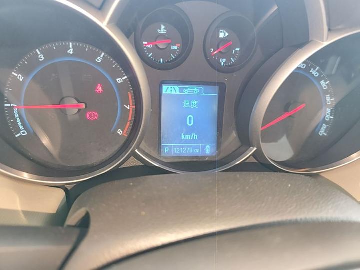 2015 1.5L Classic SE AT photo 6