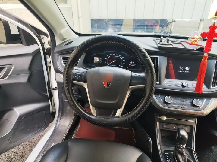 360 2017 1.5L AT Luxury photo 3