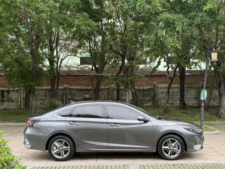 PLUS 2023 1.5T DCT Premium photo 4