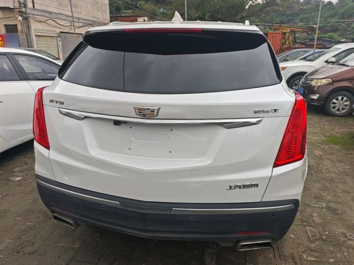XT5 2018 25T Luxury photo 5