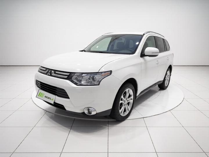 Outlander Imported 2013 2.4L AWD Luxury 5-Seater