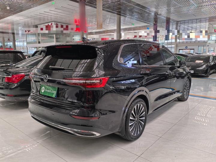 Viloran 2024 380TSI Premium photo 6