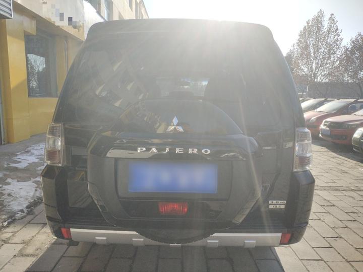 Pajero Parallel Import photo 4