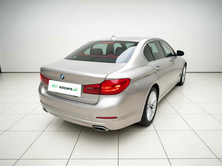 5 Series 2020 525Li Luxury photo 6