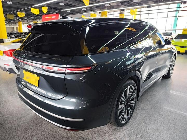 ES8 2023 75kWh Executive photo 4