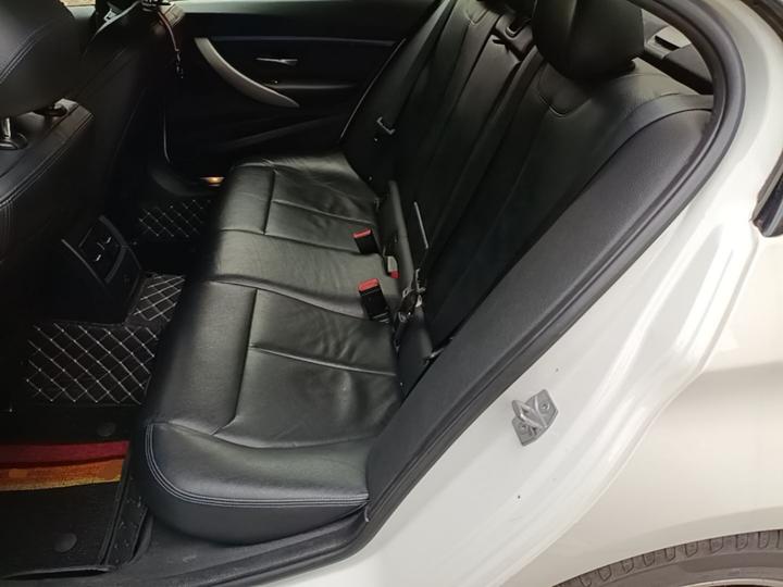 3 Series 2018 320i M Sport Package photo 4