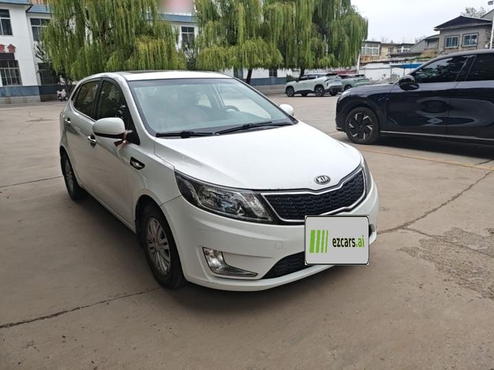 K2 2012 Hatchback 1.4L AT Anniversary Edition photo 5