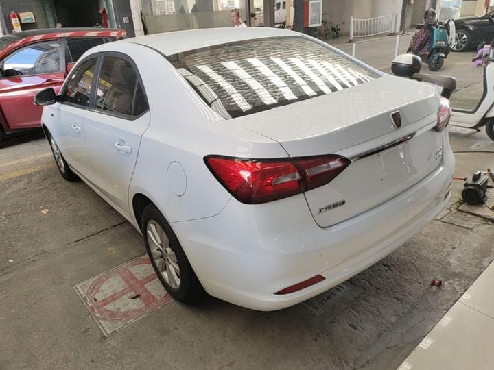 360 2018 PLUS 1.5L AT Exclusive photo 4