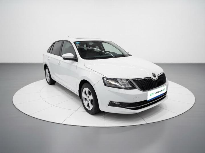 Rapid Spaceback 2019 1.5L AT Comfort photo 3