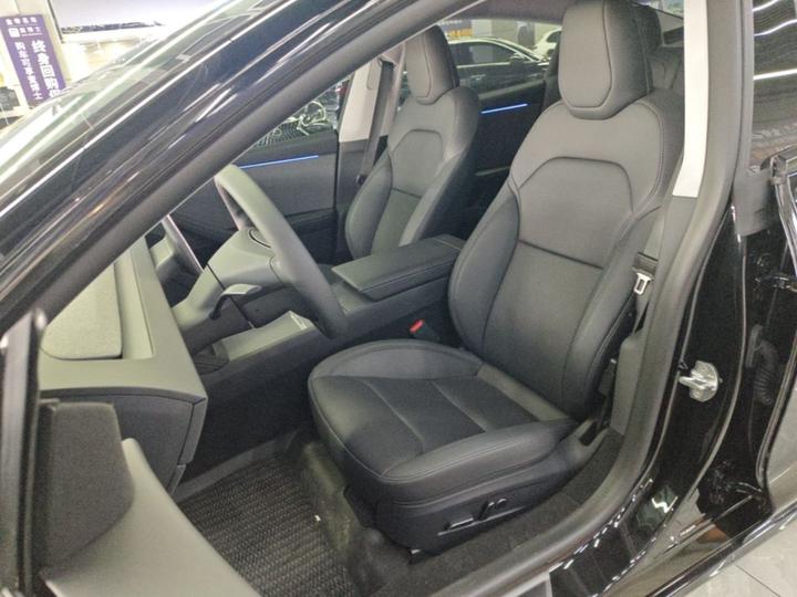 Model 3 2026 RWD photo 6