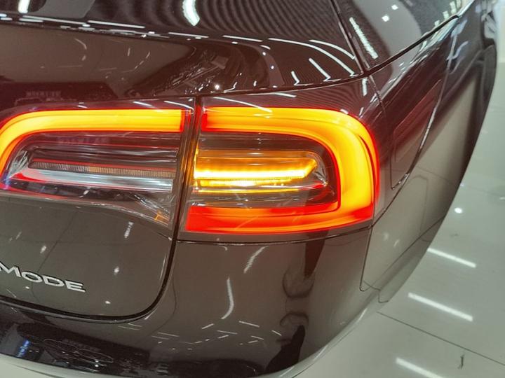 Model 3 2021 Standard Range RWD Upgraded 3D6 photo 7