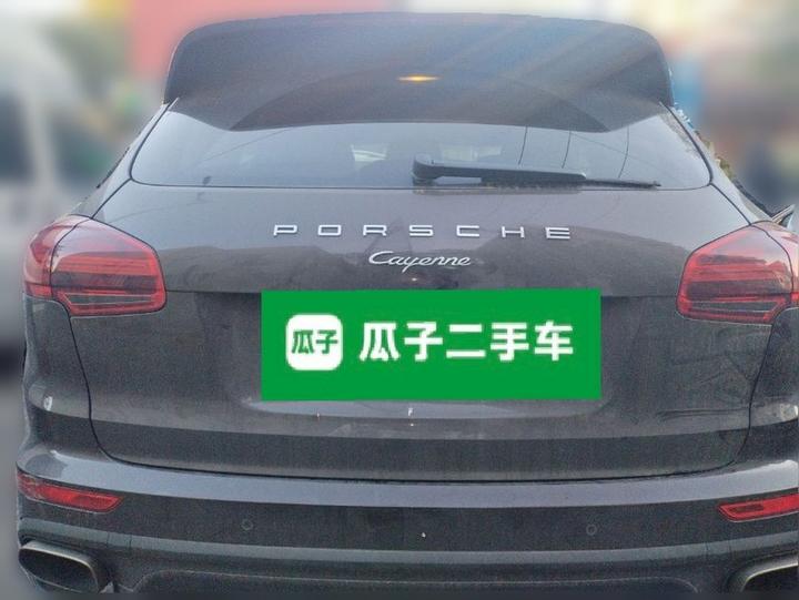 2016 Cayenne Platinum Edition 3.0T photo 5
