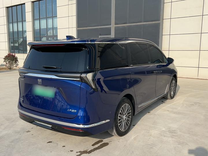 GL8 EV 2024 7-Seater photo 4