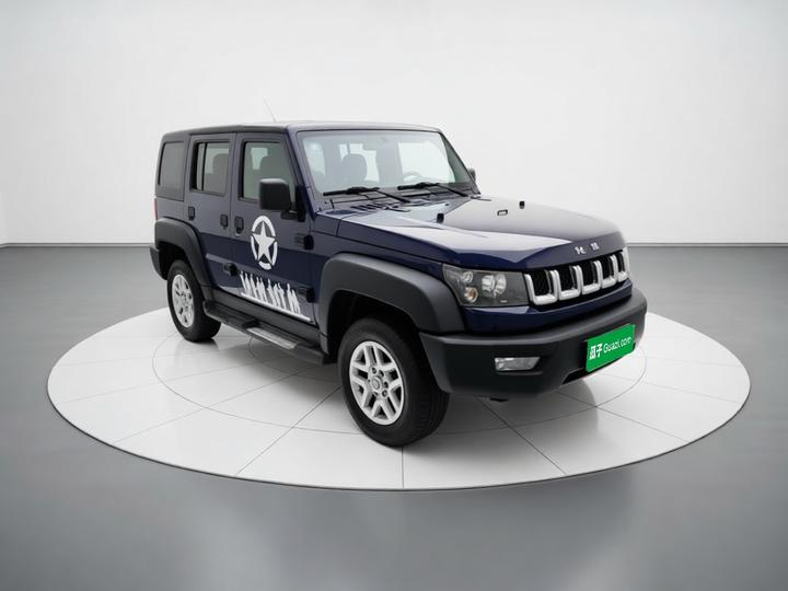 BJ40 2016 40L 2.0T MT AWD Premium photo 3