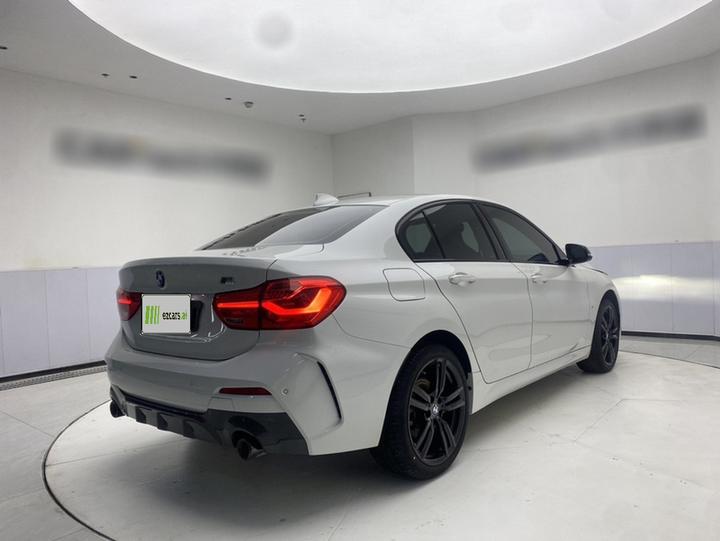 1 Series 2022 125i M Sport photo 2