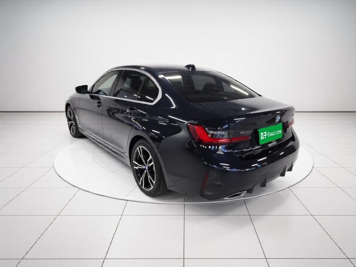 3 Series 2024 325i M Sport Package photo 4