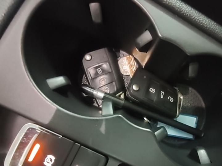 2016 L 330TSI DSG Luxury photo 8