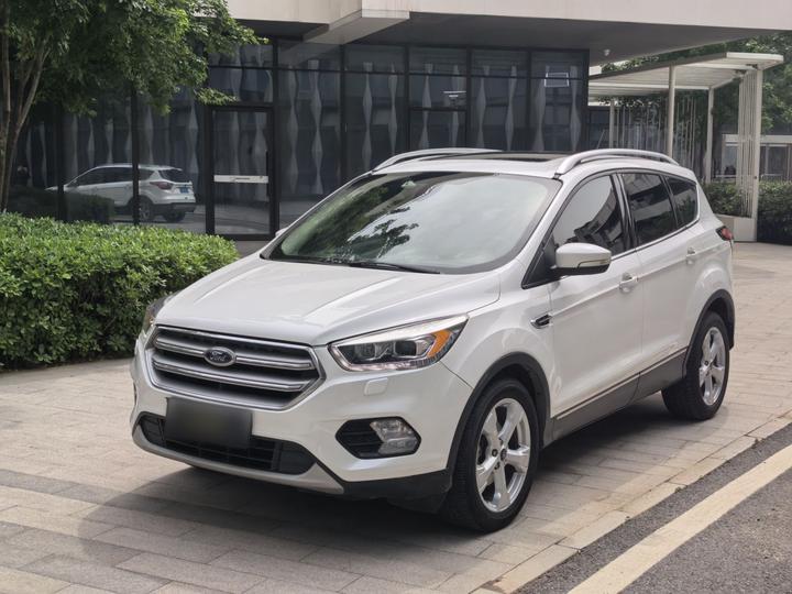 Kuga 2018 Facelift EcoBoost 180 RWD