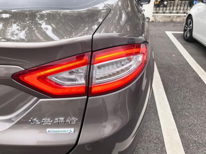 Mondeo 2013 2.0L GTDi200 Fashion photo 7