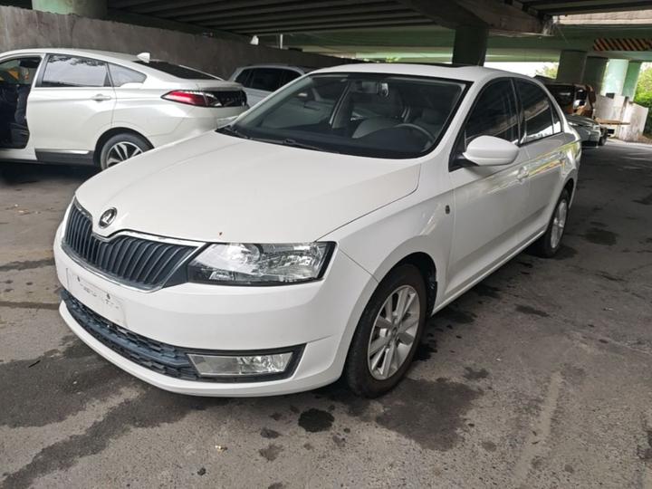 Rapid 2016 1.6L AT
