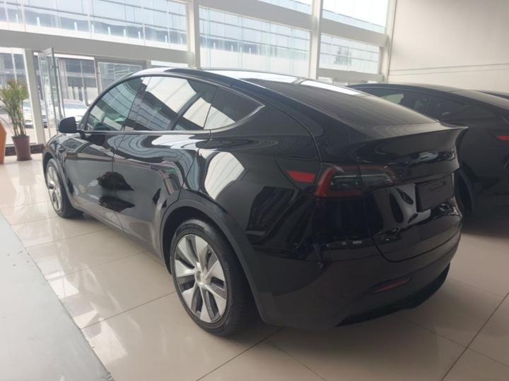 Model Y 2022 RWD photo 4