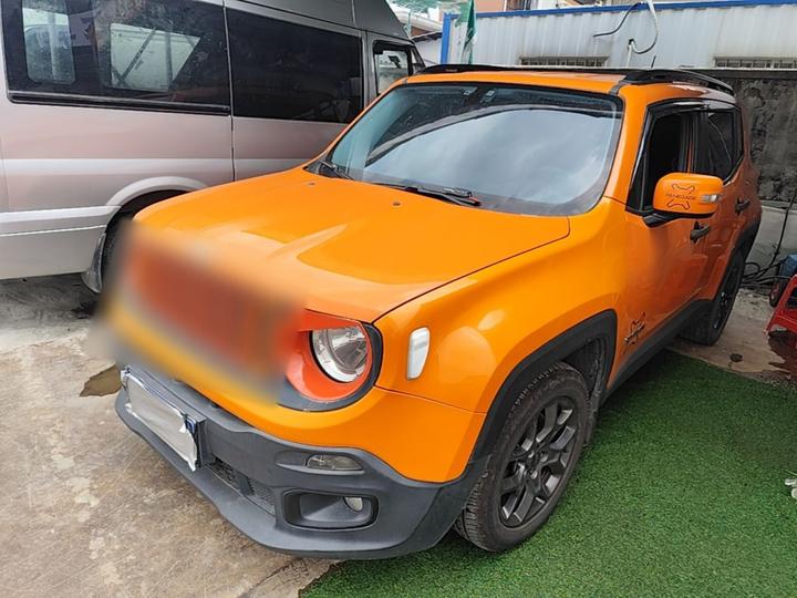 Renegade 2017 180T AT +