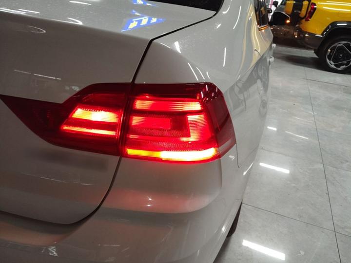Santana 2019 1.5L AT China VI photo 7