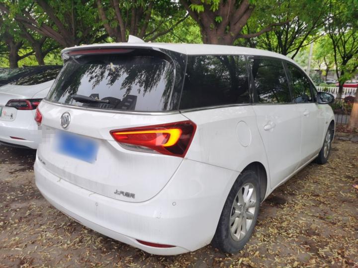 GL6 2018 18T 6-Seater Elite photo 4